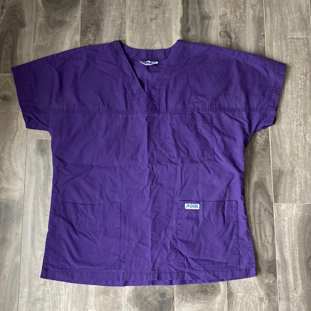 Women’s Mobb Scrub Top - purple